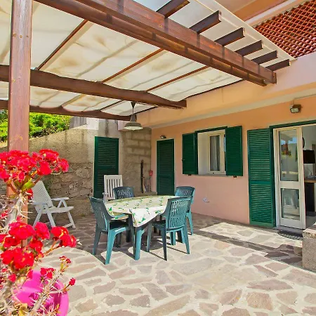 Colle Procchio By Interhome